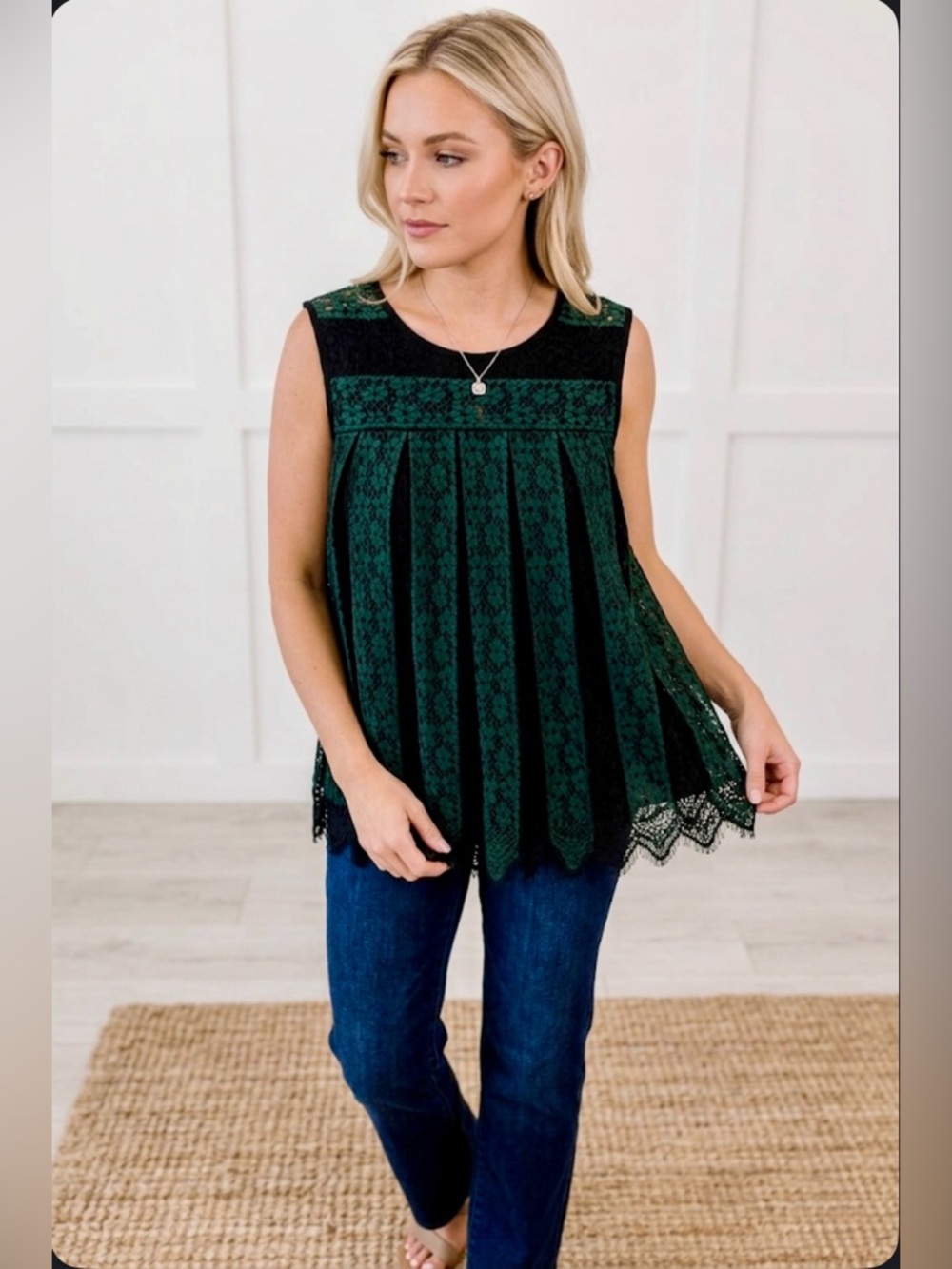 Ultra Pink Emerald Green Black Lace Pleated Sleeveless Blouse Top Medium